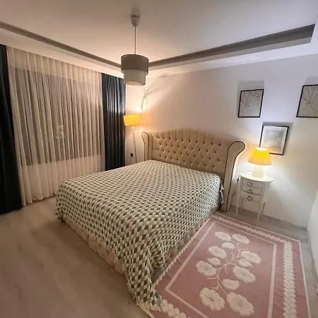 850m To The Sea, Detached House With Pool, Shopping Mall In Front